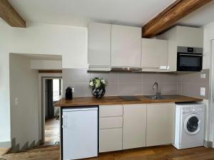 Charming property - Notre Dame Cathedral