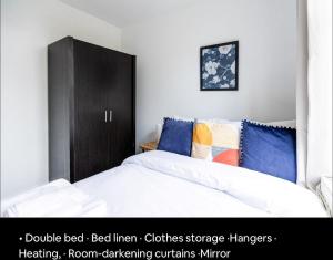 5 Very Large Kingsize Bedrooms House