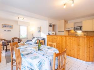 Appartement à Carnac: 3 pièces, 6 pers, 45m², Wifi, proche plages, terrasse, garage - FR-1-477-70