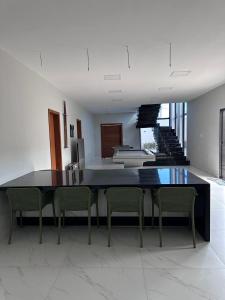 Casarão Guarapari - Setiba - Casa de Temporada Inteira Privativa para Grupos e Famílias