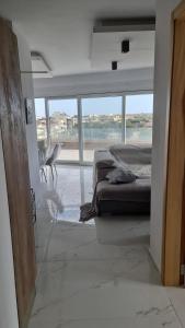 Luxurious Modern Penthouse