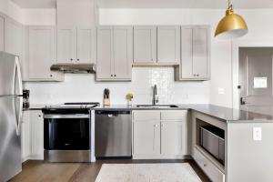 Fire Tower Downtown Gem 1BR with Balcony & Views