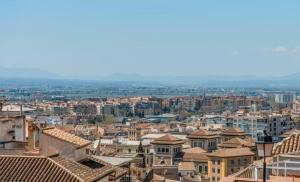 Apartamento Granada con Piscina y Parking incluido