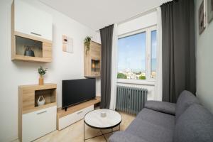 2-Bedroom Apartment near Tokuda Hospital & Paradise Mall