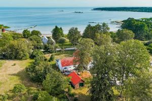 Stone House With Sea View In Katthammarsvik