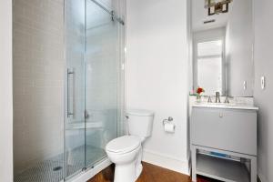 King Street Condo - Endless Outdoor Space