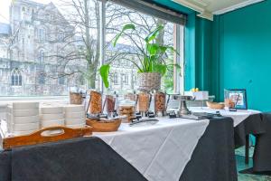 Winchester Wessex Hotel by Sunday