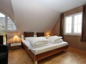 Holiday Home Kapitänshaus in Glowe by Interhome