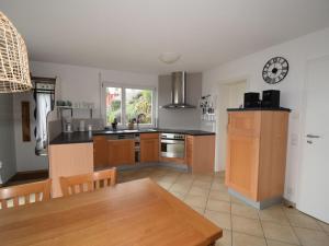 Apartment Appartement in Beuren mit Terrasse und Grill by Interhome