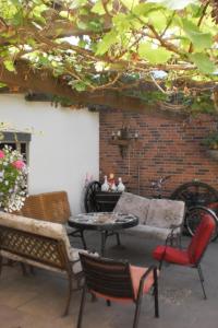 Apartment Wohnung in Goosefeld mit Grill by Interhome