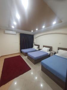 SARAYA AWAD HEGAZI STREET- families only