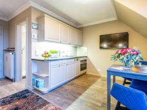 Apartment Schöne Ferienwohnung in Morsum by Interhome