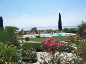 Apartment Wohnung mit Seeblick by Interhome