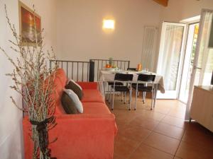 Apartment Schönes Dachgeschosszimmer mit großem Balkon BV5 by Interhome