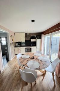 Holiday Home Gemütliches Ferienhaus mit eigener Terrasse by Interhome