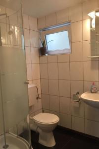 Apartment Gemüliche Ferienwohnung Schmandin by Interhome