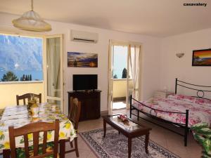 Apartment Ein-Zimmer-Wohnung Casa Valery mit Wasserblick by Interhome