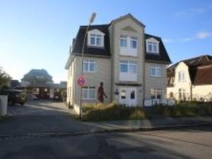 Apartment Wohnung in Wenningstedt-Braderup - Sylt by Interhome