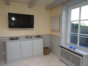 Apartment Wohnung in Morsum mit Garten und Terrasse by Interhome