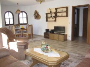 Apartment FeHaus Johannesberg by Interhome