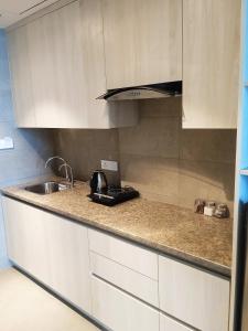 Luxurious & Elegant Apartment