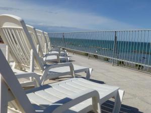 Apartment Appartement mit Garten und Meerblick by Interhome