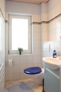 Apartment Komfortable Ferienwohnung mit großem Balkon by Interhome