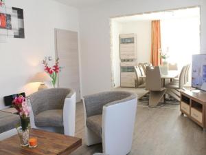 Holiday Home Modernes Ferienhaus in Daun by Interhome