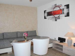 Holiday Home Modernes Ferienhaus in Daun by Interhome