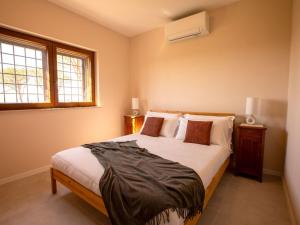 Apartment Neue Wohnung mit 2 Zimmern- Veranda und Pool by Interhome