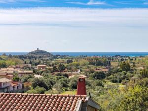 Apartment Haus mit Panoramablick in Chia in natürlicher Umgebung by Interhome
