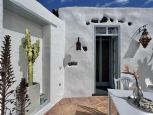 Apartment Casita Aloe in Uga by Interhome