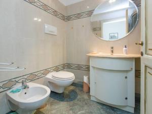 Apartment Appartement mit Dachterrasse by Interhome