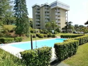 Apartment mit Blick auf den Lago Maggiore by Interhome