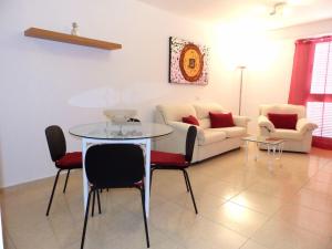 Apartment Wohnung mit Terrasse und Blick in el Medano by Interhome