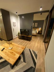 Modern 1-Bedroom Apartment in Somma Asturias