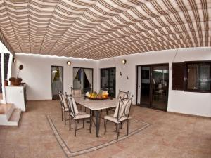 Holiday Home in Costa Teguise mit Privatem Pool by Interhome