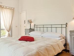 Holiday Home Haustierfreundliches Cottage Glicini mit Pool und Aussicht by Interhome