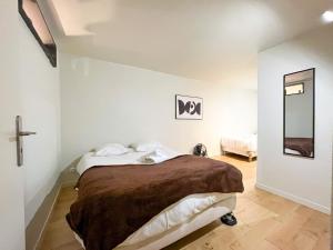 UrbanFlat 89 - 3 bedrooms Parisian Apartment