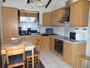 Holiday Home 4 J by Interhome