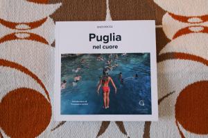 Casa SEBA, Modern Retro Escape, 2 Bedrooms,Elevator, Crib