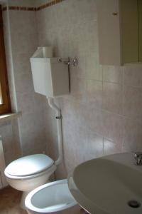 Apartment Wohnung nr- 2 im Casa Mary mit Balkon und Seeblick by Interhome