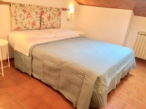 Apartment Wohnung nr- 2 im Casa Mary mit Balkon und Seeblick by Interhome