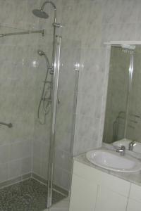 Holiday Home Steinhaus in ländlicher Umgebung mit Pool by Interhome