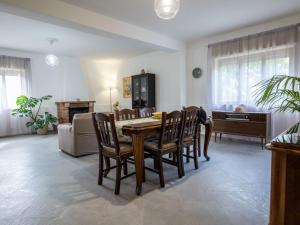 Holiday Home Domus Andrea und Carolina by Interhome