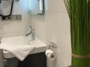 Apartment Ferienwohnung mit Boxspringbett by Interhome