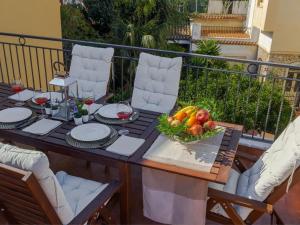 Apartment Das Haus des Großvaters in Taormina by Interhome