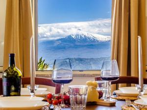 Holiday Home in Castelmola mit Privatem Pool by Interhome