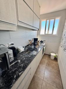 Confortable Depto 2 ambientes sobre Avenida Colón