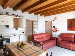 Apartment La Villetta mit Schwimmbad by Interhome